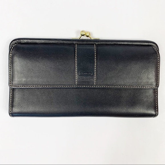 kiss lock clasp wallet